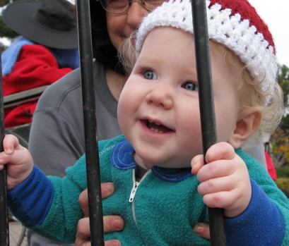 Even Behind Bars, Elves Are Jolly